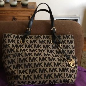 Michael Kors bag